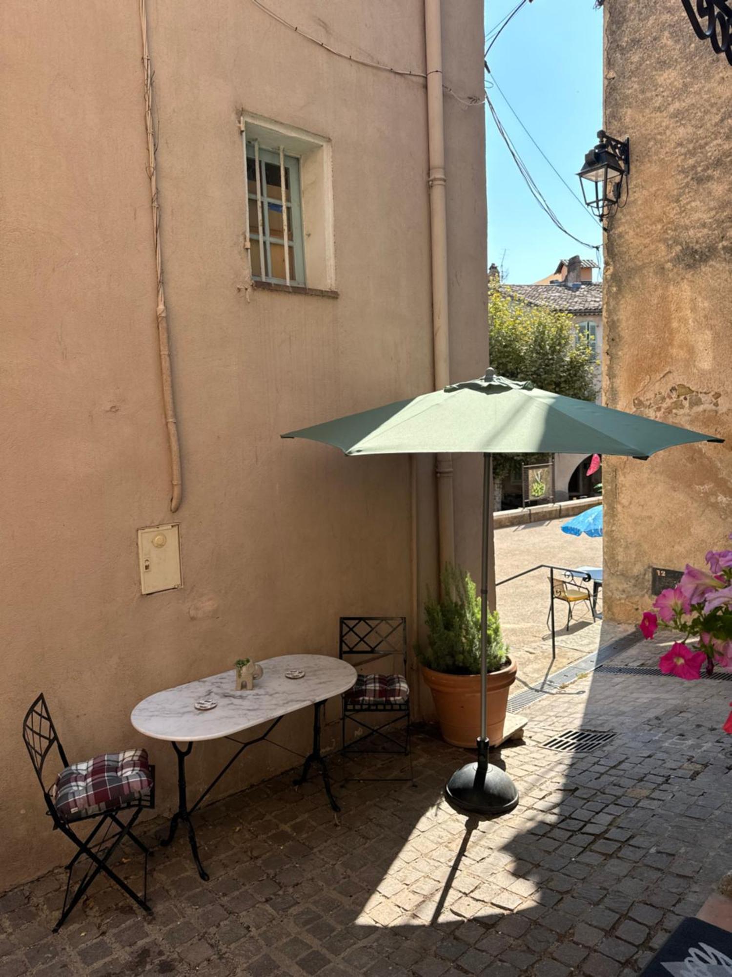 Apartamento Chez Kay Roquebrune-sur-Argens Exterior foto